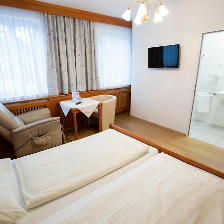 Hotel-Gasthof Martinek บาเดน ภายนอก รูปภาพ