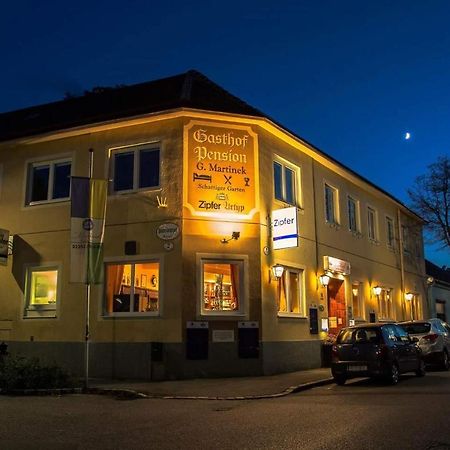 Hotel-Gasthof Martinek บาเดน ภายนอก รูปภาพ