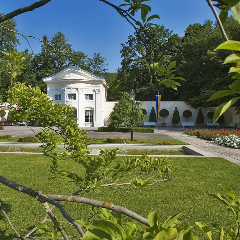 Hotel-Gasthof Martinek บาเดน ภายนอก รูปภาพ