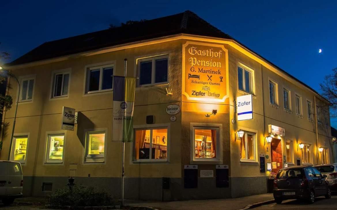 Hotel-Gasthof Martinek บาเดน ภายนอก รูปภาพ
